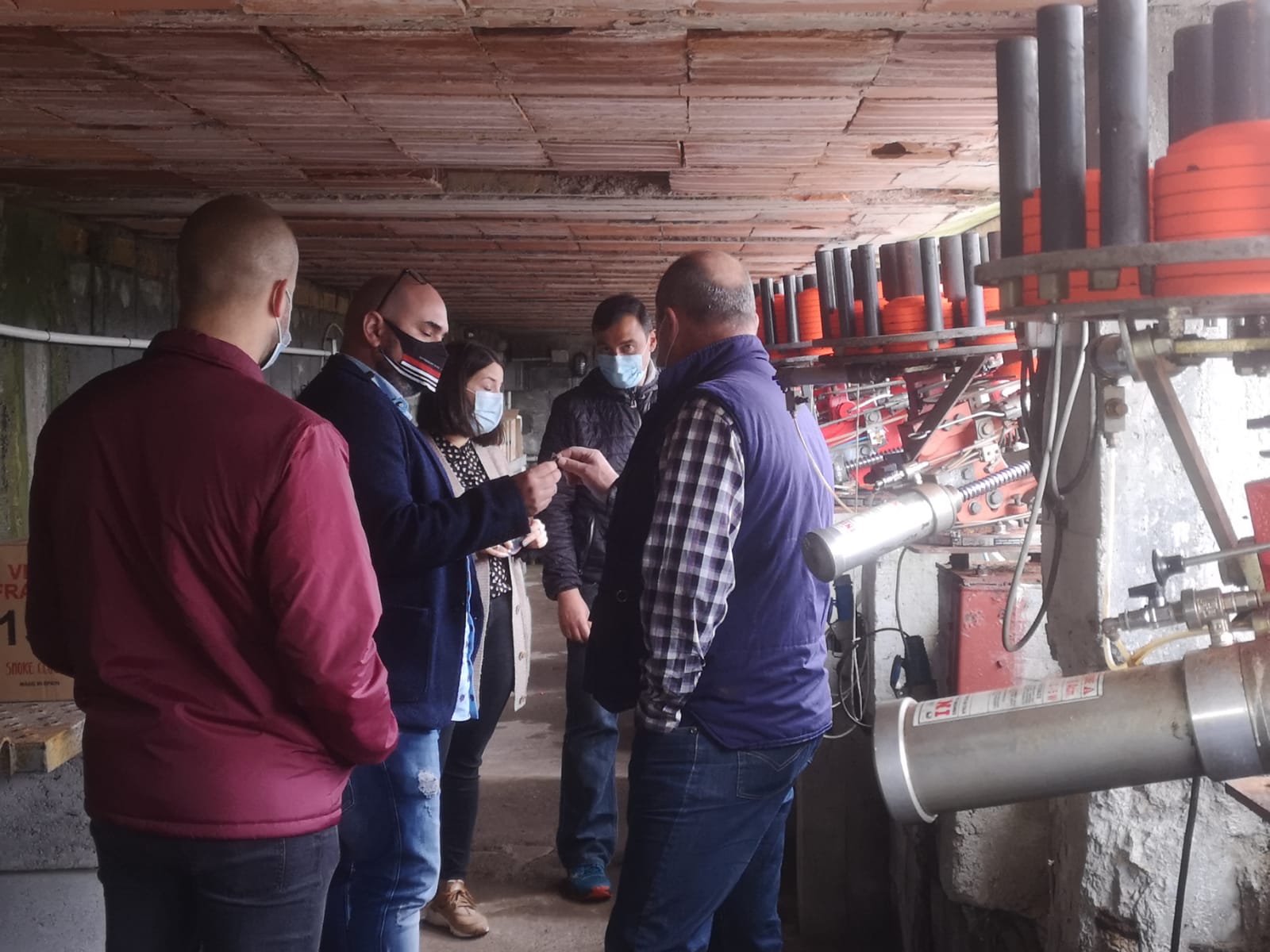 Visita do deputado de Deportes ás instalacións do campo de tiro, onde se reuniu con Juan Casabella e Luis González, da directiva do Club de Tiro San Roque. Visita do deputado de Deportes ás instalacións do campo de tiro, onde se reuniu con Juan Casabella e Luis González, da directiva do Club de Tiro San Roque.