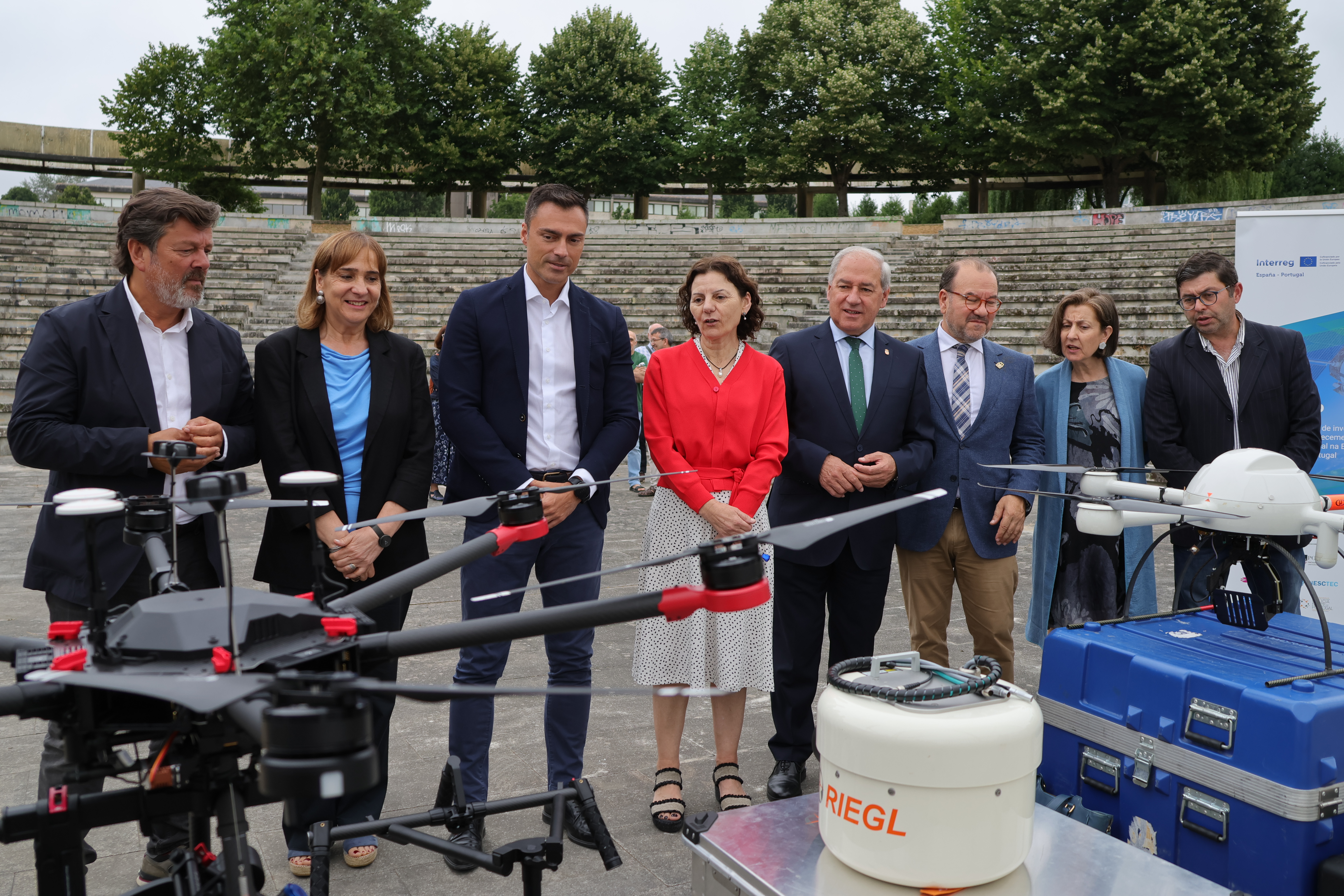 Visita gaiola de drons
