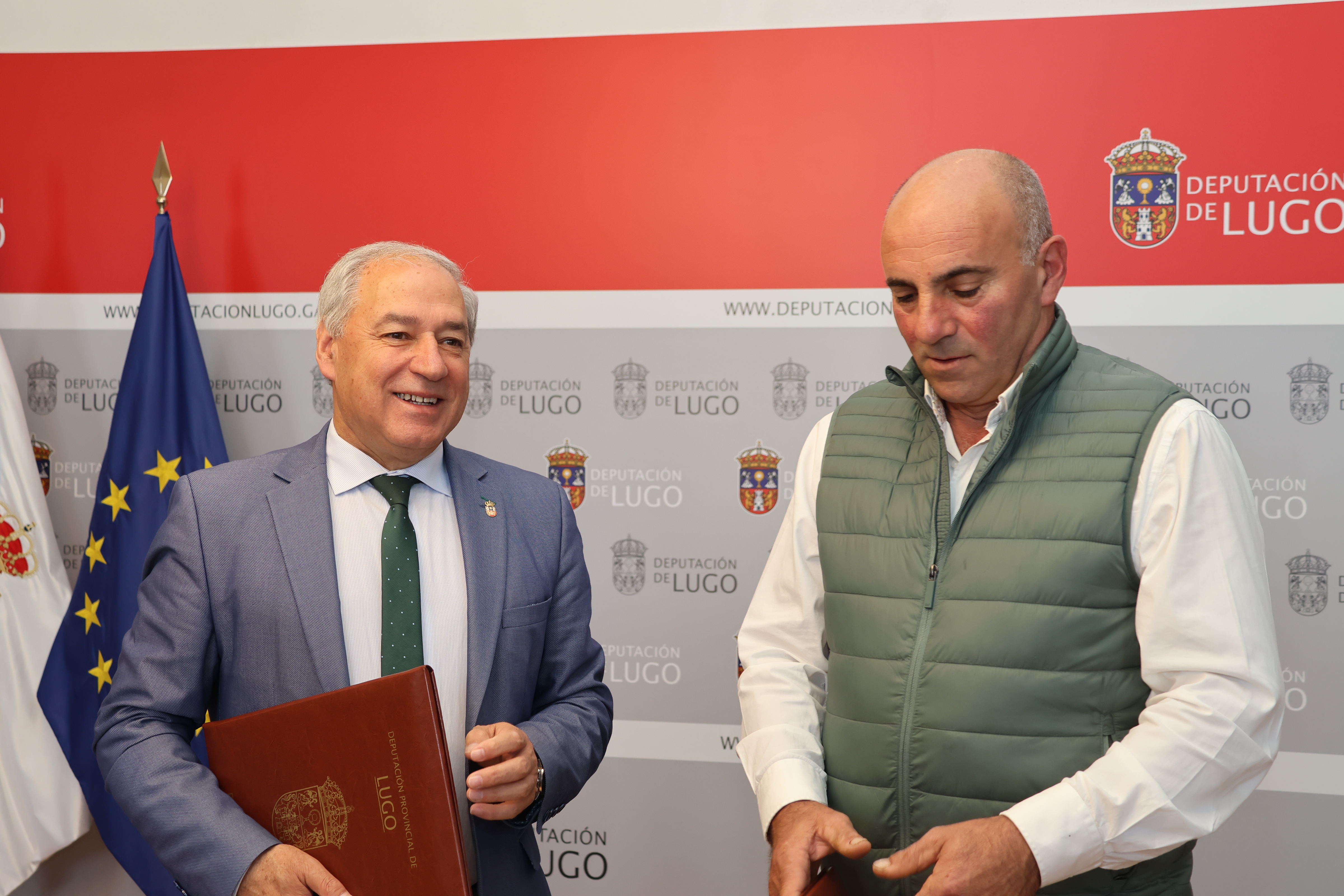 Sinatura convenio con Castroverde