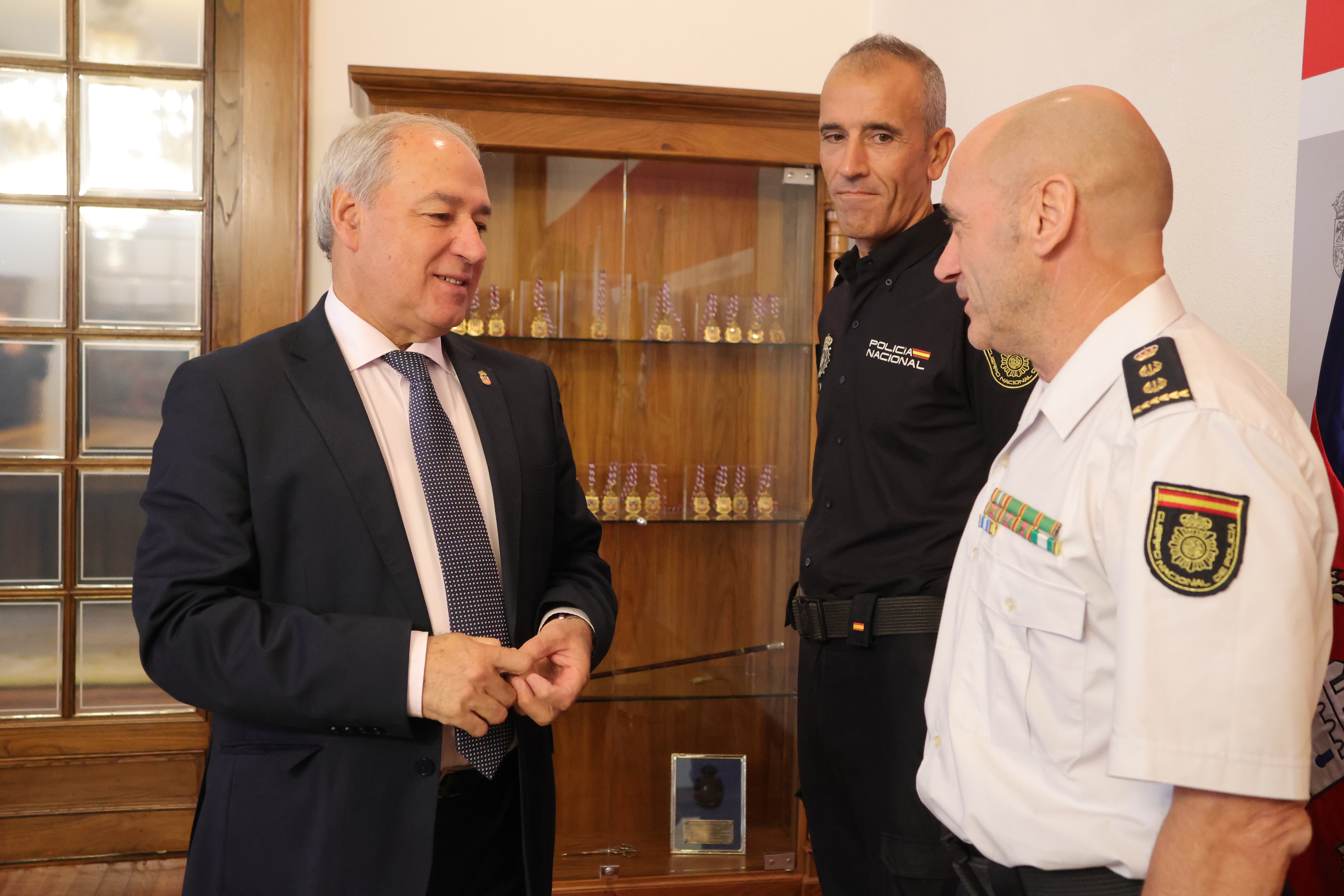 Sinatura convenio Policía 